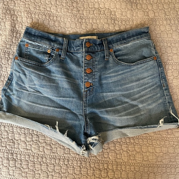 Madewell high waisted denim shorts! - Picture 3 of 3